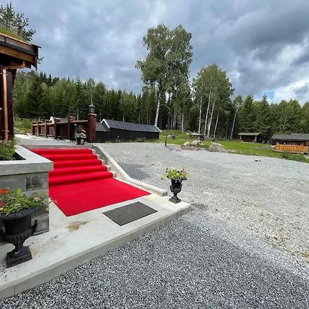 Eidsvollhytta- Et Unikt Sted For Unike Opplevelser Vila